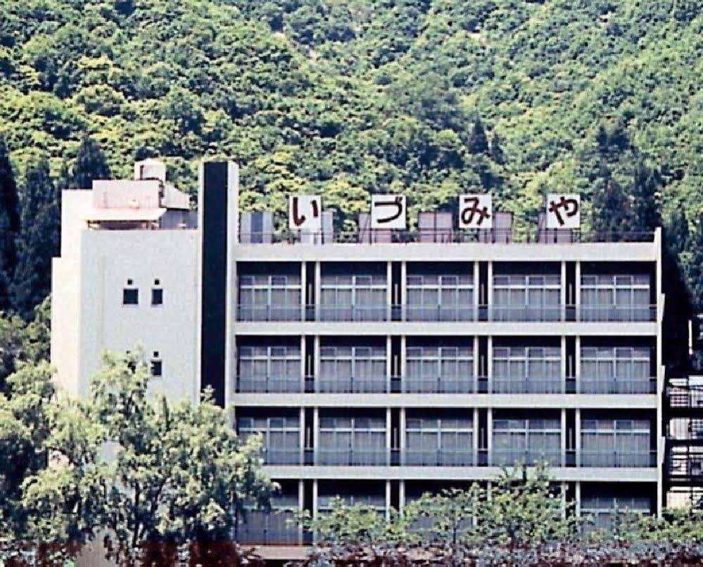 Izumiya Ryokan Uonuma Exteriér fotografie